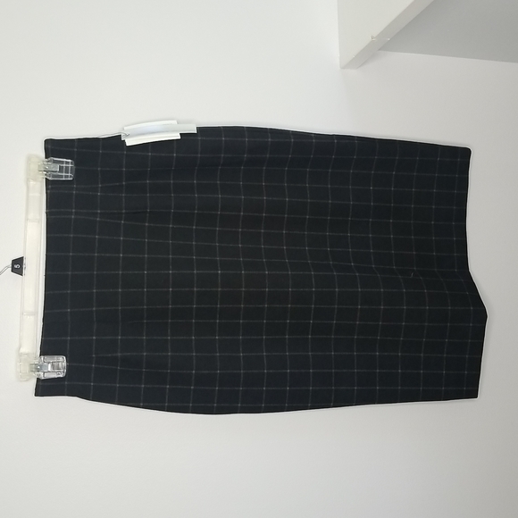 Amanda and Chelsea boot skirt size 2